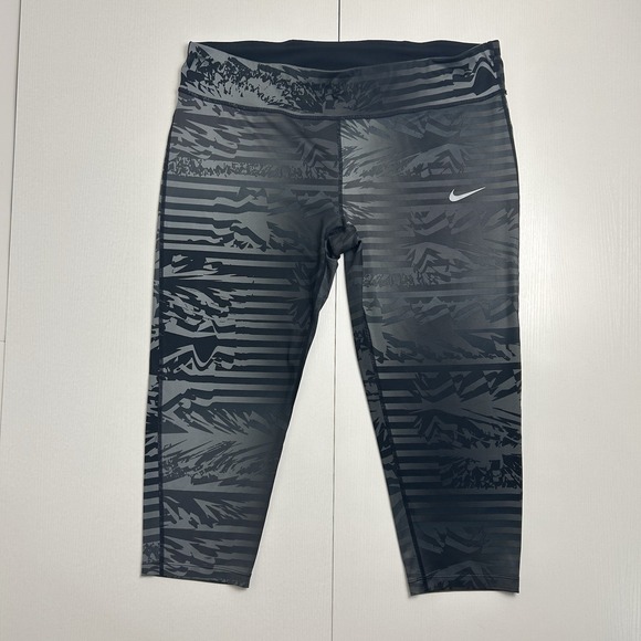 Nike Pants - Nike Leggings Womens 2X Black Gray Striped Dri-FIT Stretch Cropped 22" Inseam